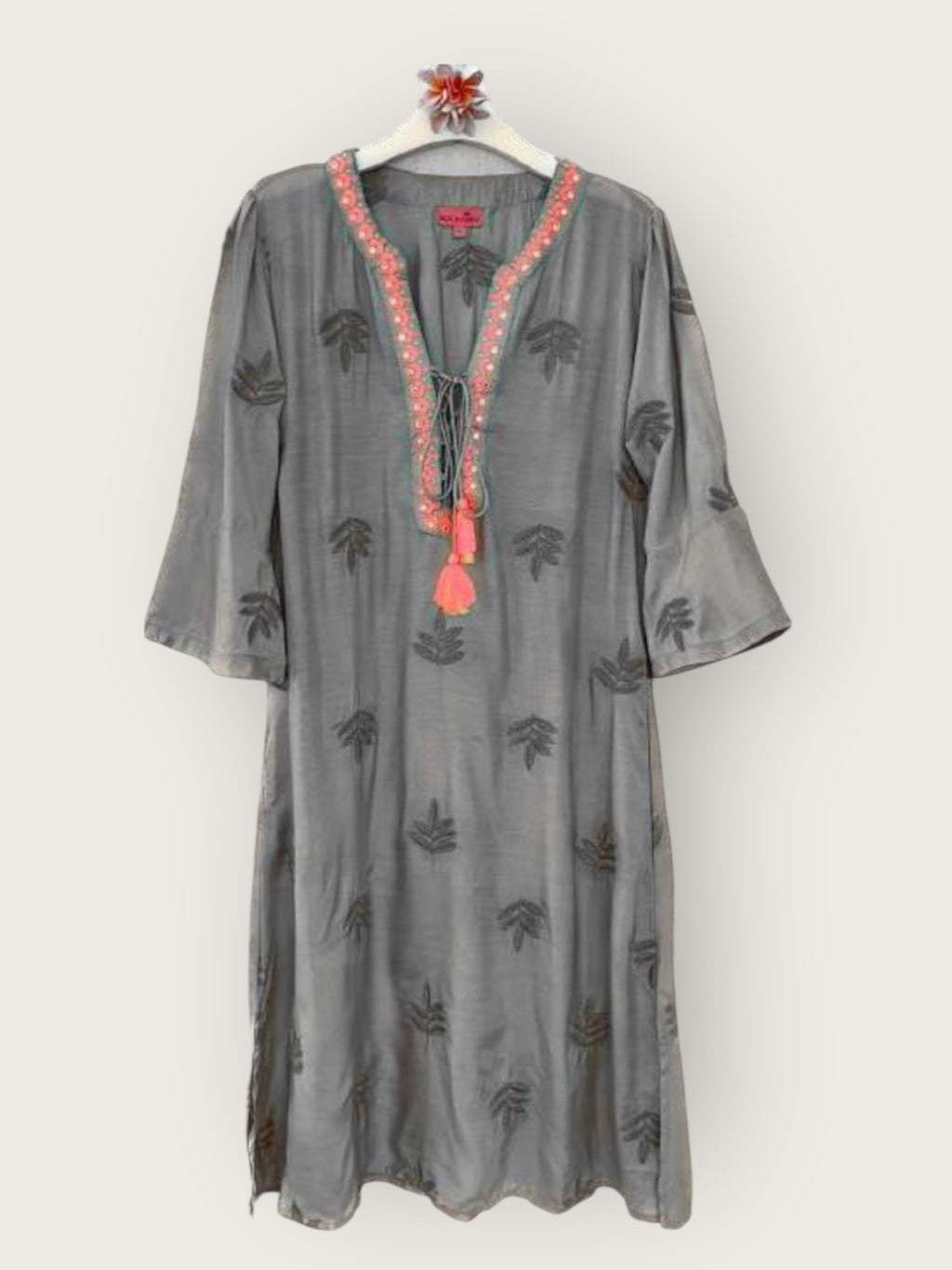 farbe:Grau |